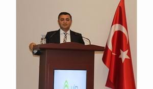 İHRACAT YAPAN ŞİRKETLER KUR RİSKİNİ KONUŞTU